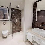 White Pearl 1.09 Apartment *