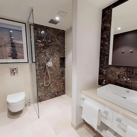 White Pearl 1.09 Apartment *